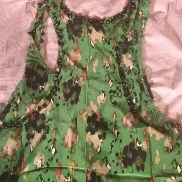 Hi Low Raiser-back beaded 100% silk top - Picture 3 of 4